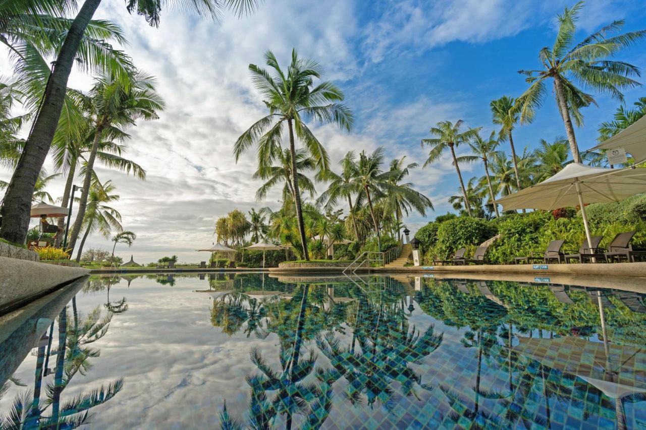 Shangri-La Mactan, Cebu Lapu-Lapu City Exterior photo The pool at the resort